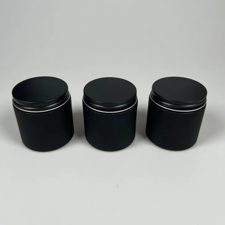 Świeca sojowa zapachowa w szkle czarny mat - bawełniany knot 120 ml